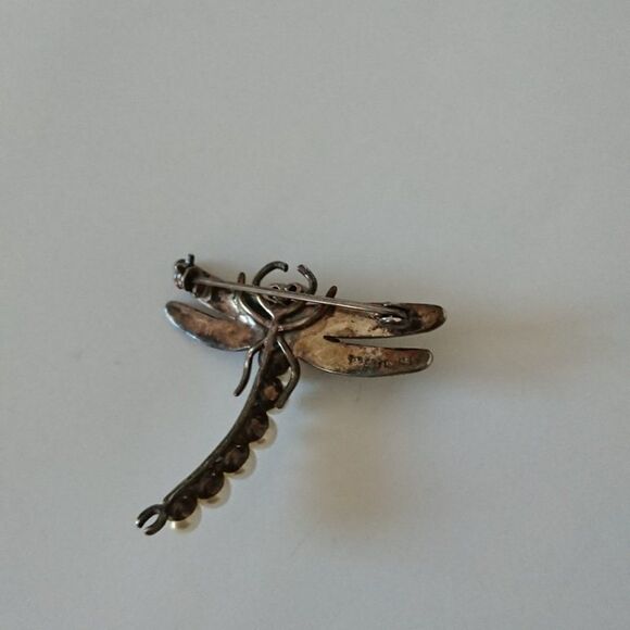 Silver & pearl with black crystal dragonfly brooch - Picture 3 of 6